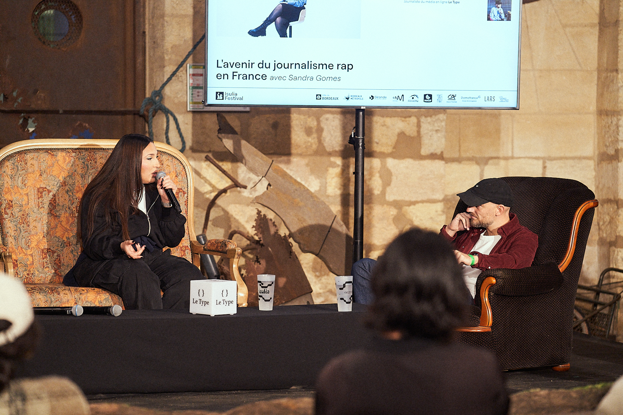 isulia-talks-sandragomes-05-(©tristan-cochon-@tristanconchon Clément, président de l'association Kultoural, pendant le festival Isulia